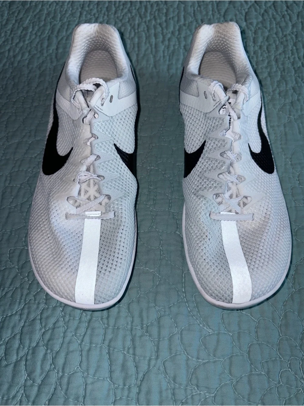 Nike zoom rival
